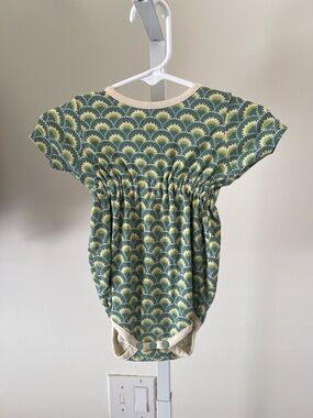 Misha And Puff Green and Yellow Scallop-Print Baby Romper 6-12M